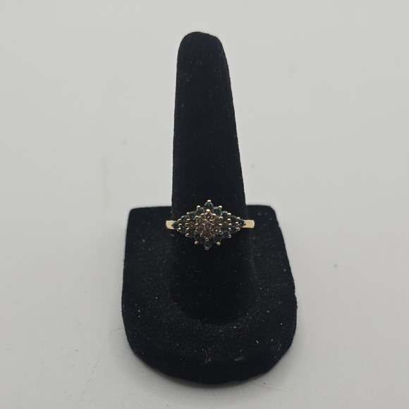 14k Gold Blue And White Diamond Cluster Ring